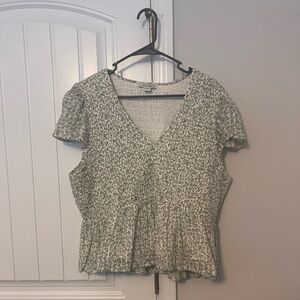 NWOT American Eagle Ditsy Floral Green Stretch Top XXL